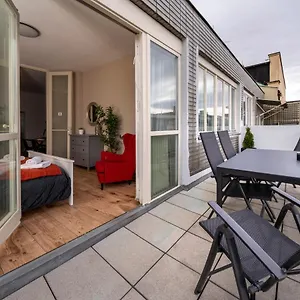 Apartment Apple, Prag